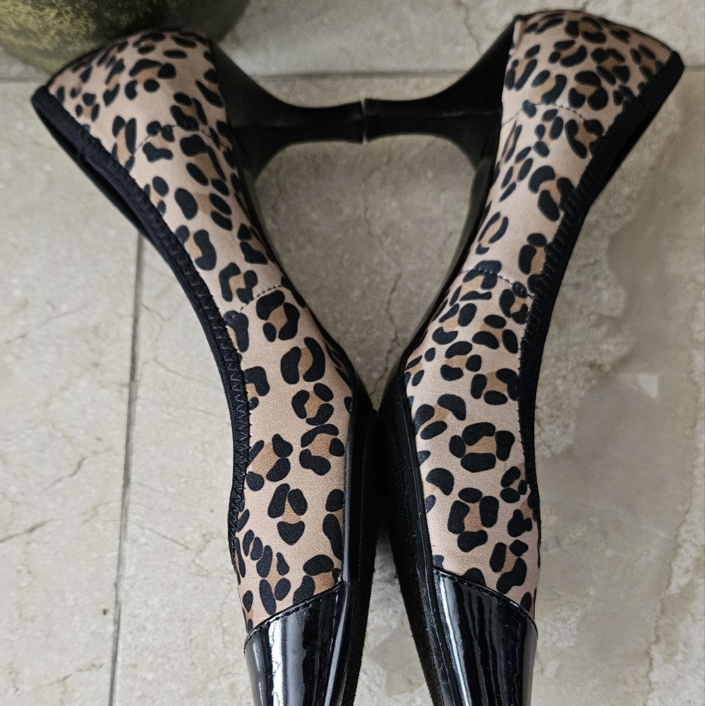 Ellen Tracy Pumps - Picture 3 of 6